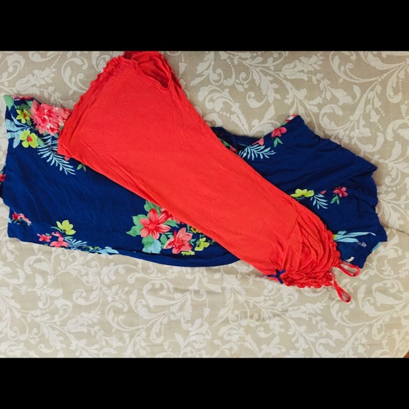 Gown - Picture 2 of 11